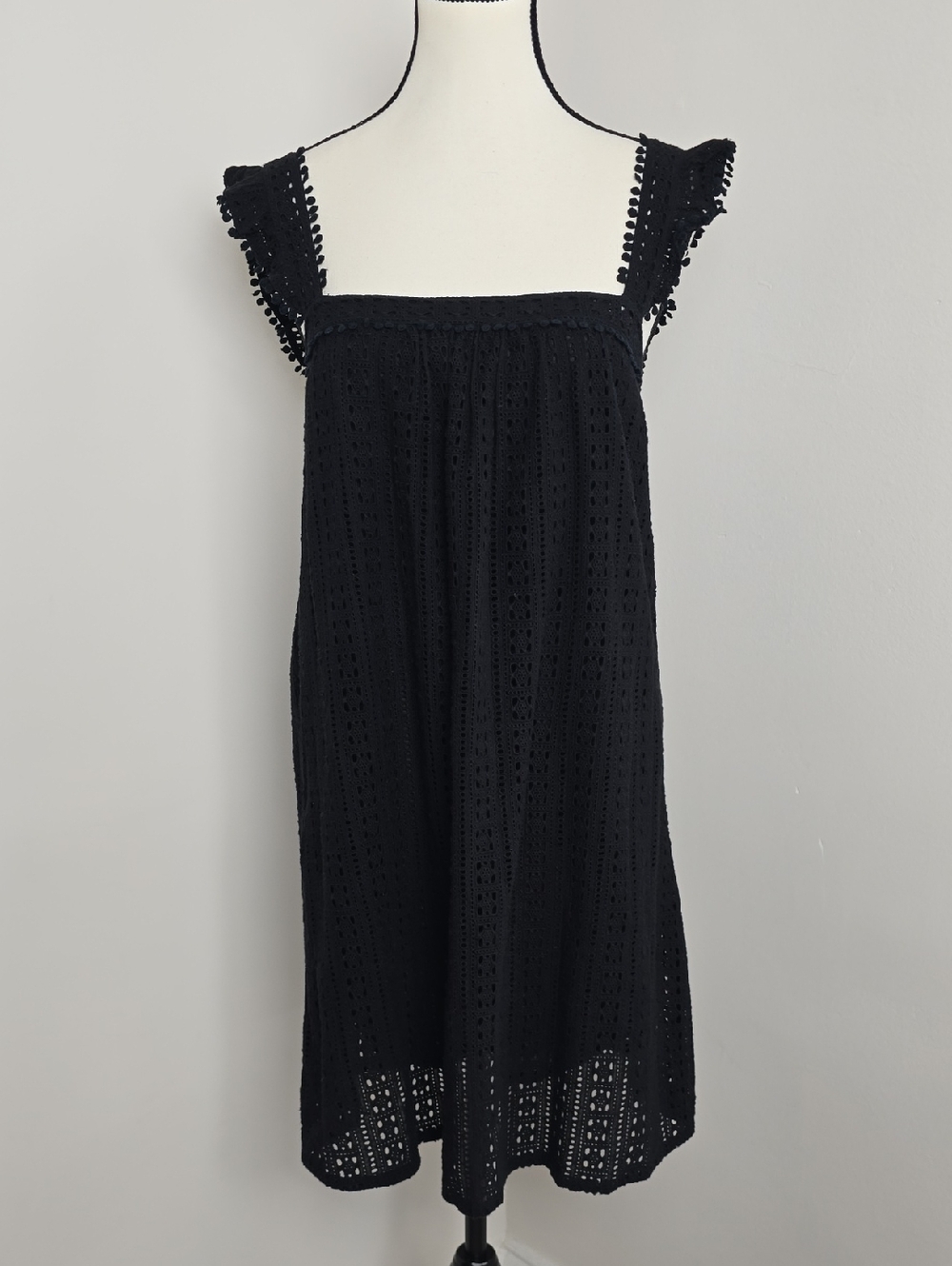 NWT Sezane Elegant Black Eyelet Sleeveless Assia Dress Size 38(6)